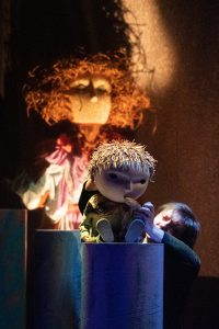 Tkaczka chmur. Baśń o trzech Zorzach Ткач хмар. Казка про три аури